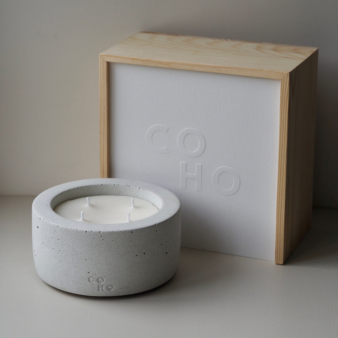 Medium Candle - Sandy White